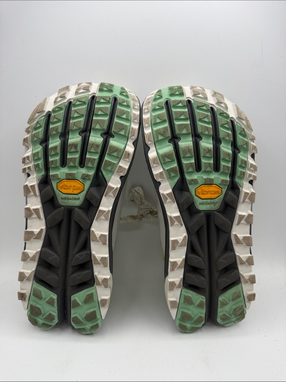 Altra OLYMPUS 6 women’s 7.5 White trail shoes with Lime & Mint Accents S1 - Picture 5 of 6